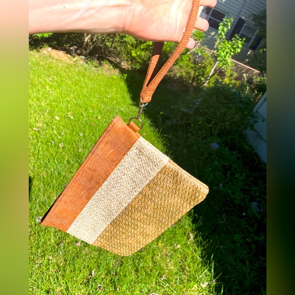 Chico's Handbags - Chico’s Color Blocked Knit Straw-like Textile Wristlet / Clutch w Faux Snake